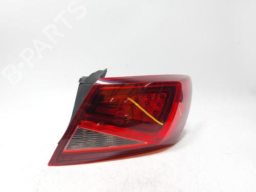 Used Right taillight SEAT LEON (5F1) 2.0 TDI (150 hp) 30454783
