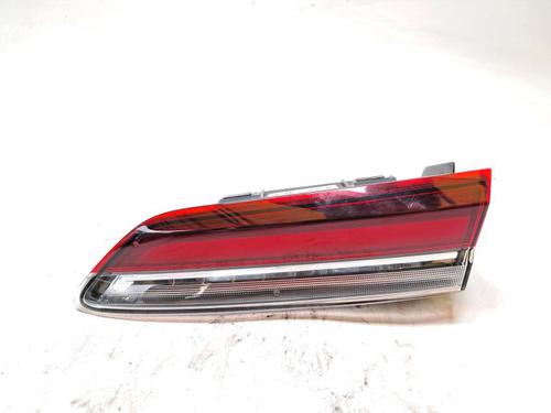 Feu arrière droit SKODA KAROQ (NU7, ND7) 2.0 TDI (116 hp) 31062819