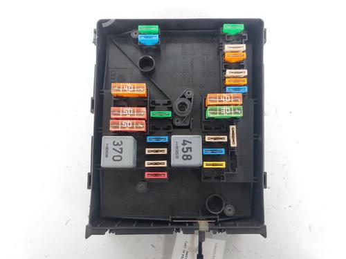 Used Fuse box Fuse box 22755393 22755393