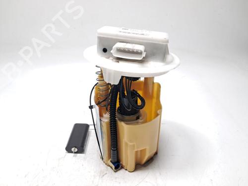 Used Fuel pump RENAULT CLIO V (B7_) 1.5 Blue dCi 100 (B7AD) (101 hp) 31036530