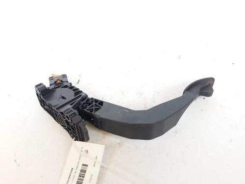 Used Pedal Pedal 19582415 19582415