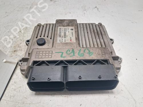 Used Engine control unit (ECU) Engine control unit (ECU) SUZUKI SWIFT III (MZ, EZ) 1.3 DDiS (RS413D) (75 hp) 40255673 40255673