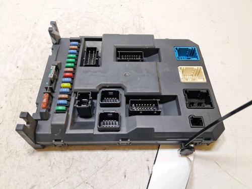 Used Electronic module Electronic module CITROËN C3 Picasso (SH_) 1.4 VTi 95 (SH8FSC, SH8FP0, SH8FP6) (95 hp) 33198232 33198232