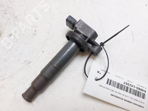 Used Ignition coil TOYOTA YARIS (_P1_) 1.0 (SCP10_, SCP10R) (68 hp) 26729716
