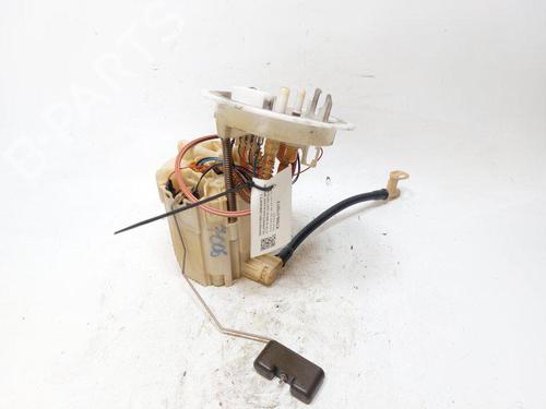 Used Fuel pump Fuel pump AUDI A4 B8 Avant (8K5) 2.0 TDI (143 hp) 33687658 33687658