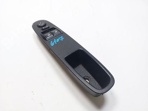 Used Left front window switch FIAT PUNTO EVO (199_) 1.3 D Multijet (199AXC1A, 199BXC1A, 199AXT1A, 199BXT1A) (75 hp) 31011229