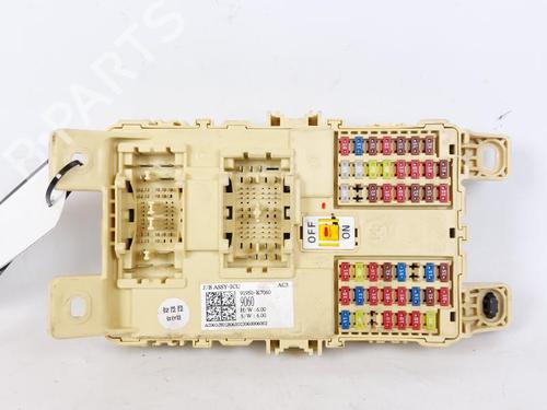 Used Fuse box HYUNDAI i10 III (AC3, AI3) 1.0 MPi (67 hp) 15396892