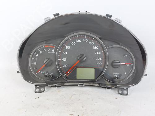 Used Instrument cluster TOYOTA YARIS (_P13_) 1.0 (KSP130_, KSP130) (69 hp) 15161032