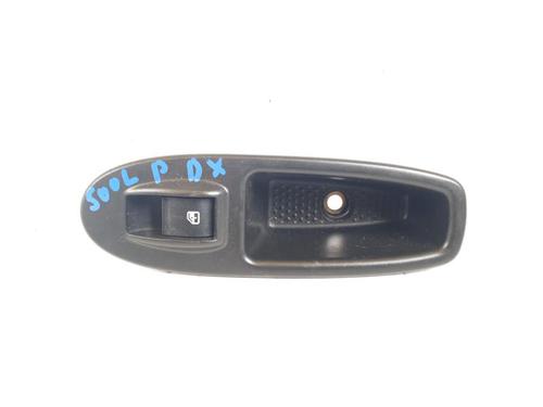 Used Left front window switch FIAT 500L (351_, 352_) 1.3 D Multijet (199LXY1A, 199LXY11) (84 hp) 23880046