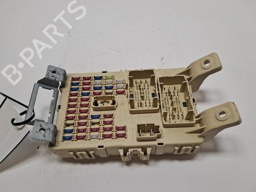 Used Fuse box Fuse box 38949472 38949472