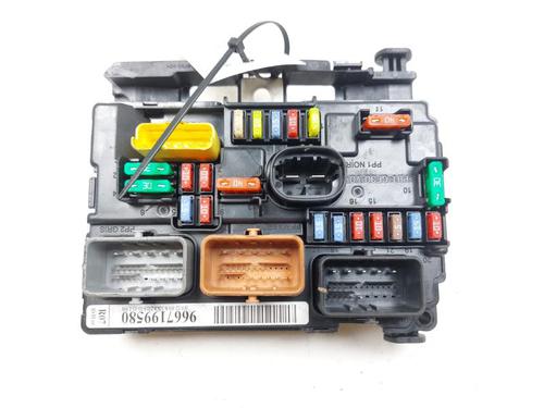 Used Fuse box CITROËN C3 Picasso (SH_) 1.2 THP 110 (SHHNZ6) (110 hp) 29238095