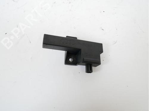 Used Engine control unit (ECU) Engine control unit (ECU) AUDI A6 C6 Avant (4F5) 3.0 TDI quattro (233 hp) 15148674 15148674