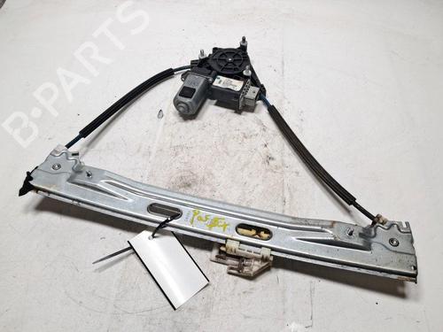 left-rear-window-motor-fiat-500l-351_-352_-2012-33616397 main image