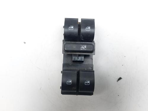 Used Left front window switch FIAT 500L (351_, 352_) 1.3 D Multijet (199.LYM11, 199.LYM1A) (95 hp) 24540364