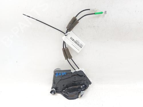 front-right-lock-toyota-yaris-cross-mxp_-2020-24873815 main image