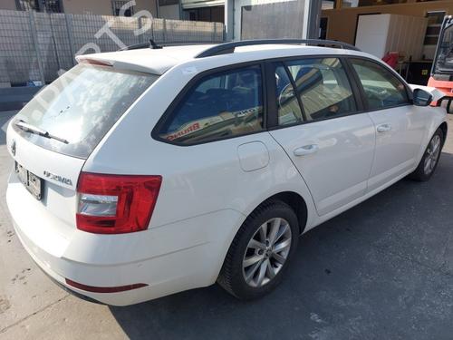 Left taillight SKODA OCTAVIA III Combi (5E5, 5E6) 1.6 TDI | BP37020135C34 - Image 8