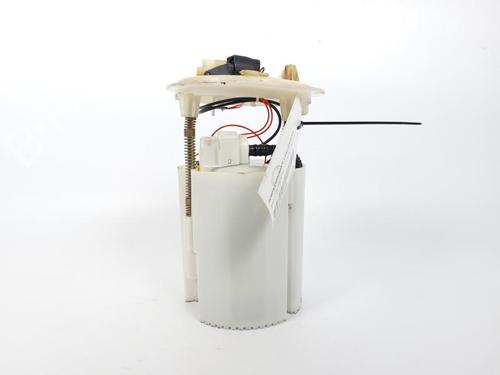 Used Fuel pump RENAULT MEGANE IV Hatchback (B9A/M/N_) 1.3 TCe 140 (B9NB) (140 hp) 17204822