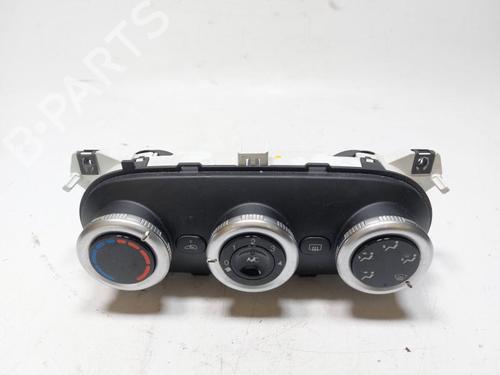 Used Climate control FIAT 500L (351_, 352_) 1.3 D Multijet (199LXY1A, 199LXY11) (84 hp) 33195634