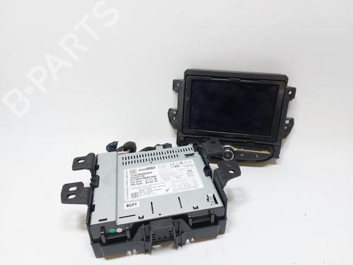 Used Radio Radio 33197645 33197645