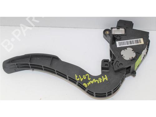 Pedal RENAULT MEGANE IV Hatchback (B9A/M/N_) 1.0 TCe 115 (B9MD, B9MW) | BP15142267I4 