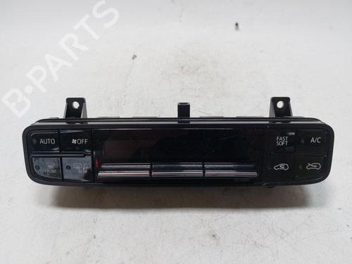 climate-control-toyota-auris-_e18_-2012-2013-2014-2015-2016-2017-2018-2019-34119037 main image