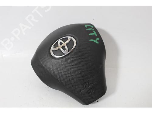 Used Driver airbag TOYOTA YARIS (_P9_) 1.0 VVT-i (KSP90_, KSP90R) (69 hp) 15147120