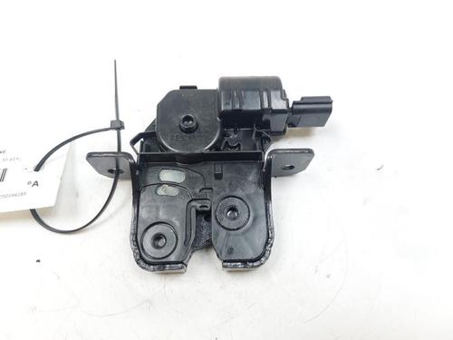 Used Tailgate lock NISSAN MICRA V (K14) 0.9 IG-T (90 hp) 24169207