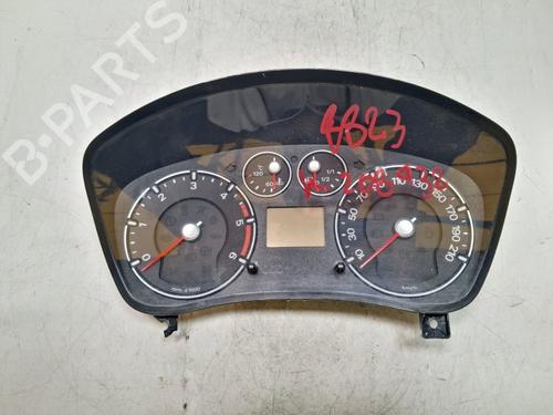 Used Instrument cluster Instrument cluster FORD FIESTA V (JH_, JD_) 1.4 TDCi (68 hp) 39900717 39900717