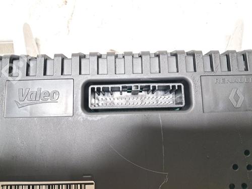 Instrument cluster RENAULT CLIO V (B7_) 1.5 Blue dCi 100 (B7AD) | BP31011315C47