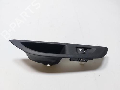 Interrupteur de vitre avant gauche PEUGEOT 208 II (UB_, UP_, UW_, UJ_) 1.2 Hybrid 136 (UPHPYK) | BP30921582I27