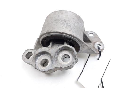 Used Gearbox mount FIAT 500L (351_, 352_) 1.3 D Multijet (199.LYM11, 199.LYM1A) (95 hp) 24654124