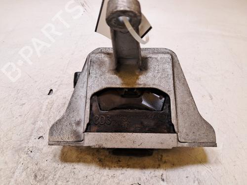 Used Engine mount Engine mount KIA CEED Sportswagon (CD) 1.6 CRDi 136 (136 hp) 35942980 35942980