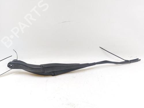 front-windshield-wiper-arm-dacia-duster-hm_-2017-27862693 main image