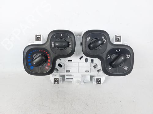 Used Climate control FIAT PANDA (312_, 319_) 1.0 Mild Hybrid (312.PYD1B) (69 hp) 23881655