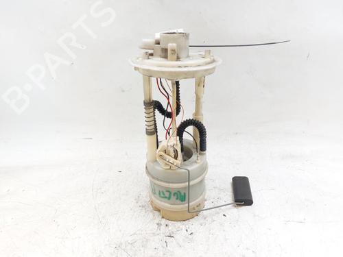 Used Fuel pump FIAT MULTIPLA (186_) 1.6 (186AXC1A, 186BMC1A, 186BXC1A) (103 hp) 26171252