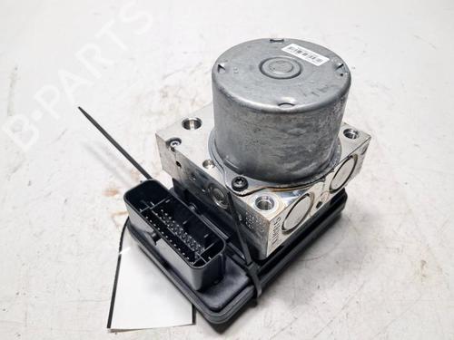 Used ABS pump ABS pump KIA STONIC (YB) 1.0 T-GDi Eco-Dynamics+ (101 hp) 33195809 33195809