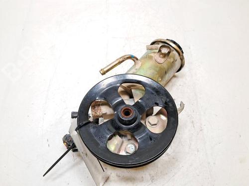 Servopumpe für TOYOTA YARIS (_P1_) 1.3 (NCP10, SCP12_) (86 hp) 33197277
