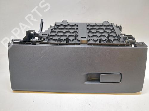 Handskerum BMW X2 (F39) xDrive 25 e Plug-in-Hybrid (220 hp) 33168023