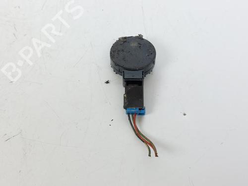 Used Electronic module OPEL CROSSLAND X / CROSSLAND (P17, P2QO) 1.2 (75) (82 hp) 17203625