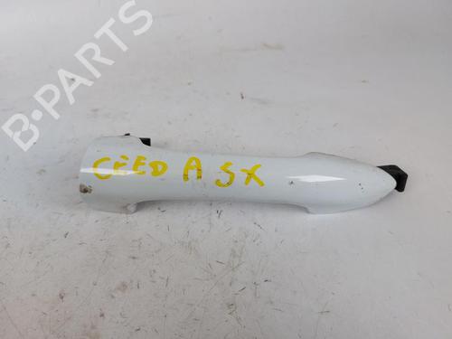 Used Front left exterior door handle KIA CEE'D (JD) 1.6 CRDi 110 (110 hp) 15156195