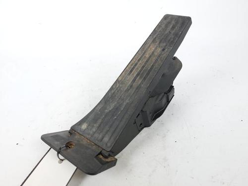 Used Pedal BMW 2 Active Tourer (F45) 216 d (116 hp) 15396799