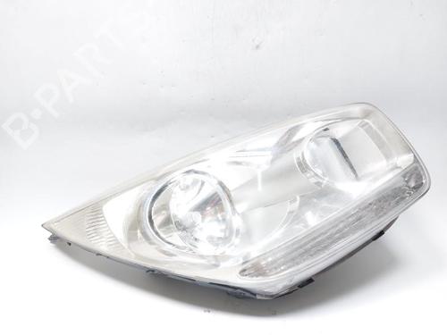 Used Right headlight KIA VENGA (YN) 1.4 CRDi 90 (90 hp) 31036522