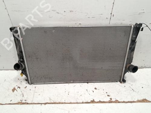 water-radiator-toyota-rav-4-iv-_a4_-2012-2013-2014-2015-2016-2017-2018-2019-40527865 main image
