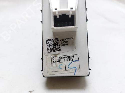 Left front window switch HYUNDAI TUCSON (NX4E, NX4A) 1.6 T-GDi | BP27538237I27 - Image 3