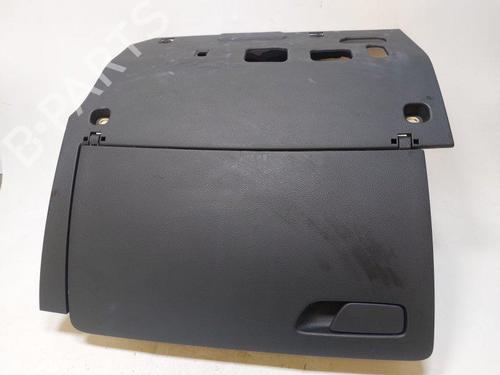 Used Glove box Glove box AUDI A3 Limousine (8VS, 8VM) 1.6 TDI (115 hp) 33616358 33616358