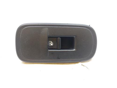 Used Left front window switch FIAT 500e (332_) Elektro 3+1 (FA1) (118 hp) 25835143
