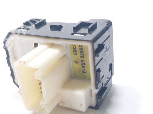 Mirror switch NISSAN JUKE (F16_) 1.6 Hybrid | BP30802647I25