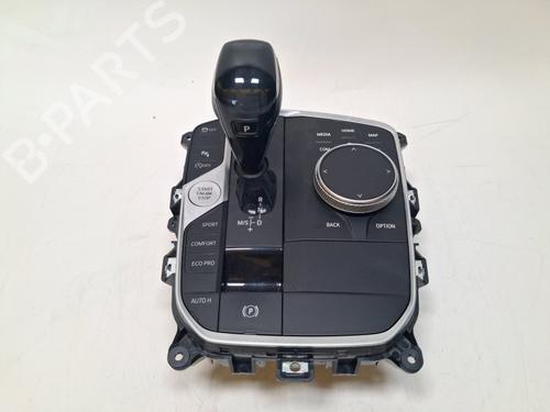 Used Shift knob Shift knob BMW 1 (F40) 118 d (150 hp) 40288200 40288200