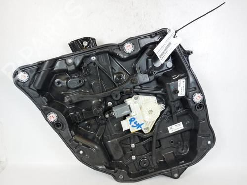 Rudehejsemotor bagstkærm venstre BMW 5 (G30, F90) 520 d xDrive (190 hp) 15176058