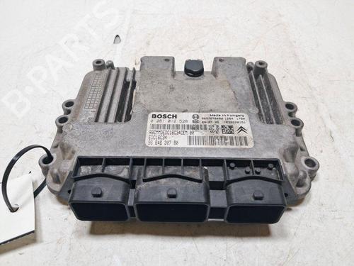 Used Engine control unit (ECU) Engine control unit (ECU) PEUGEOT 206 Hatchback (2A/C) 1.4 HDi eco 70 (68 hp) 33752497 33752497